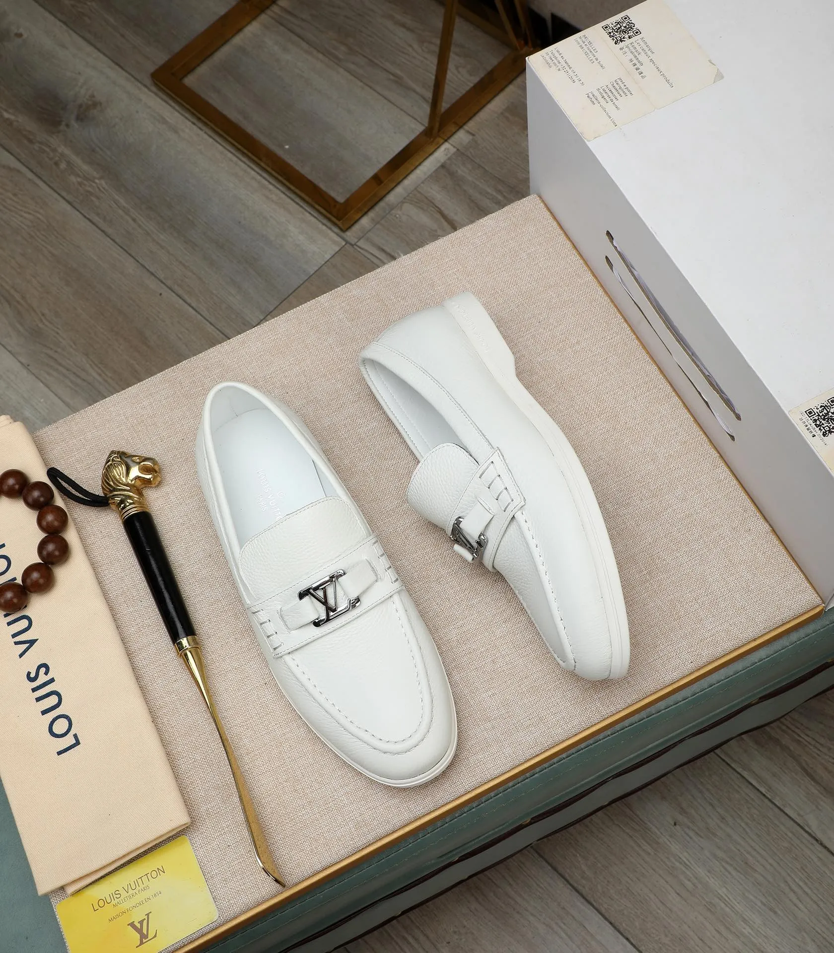 Men's shoes 💰560 📛📛【LOUIS VUITTON】Louis Vuitton 2024 official website synchronized new products 👟Milan fashion catwalk style 🇰🇾🇰🇾LV family logo, celebrity style, a must-have for fashionistas ⚠️First-layer calfskin ➕Genuine leather lining ➕Official website original version special outsole 👞Number 38-44